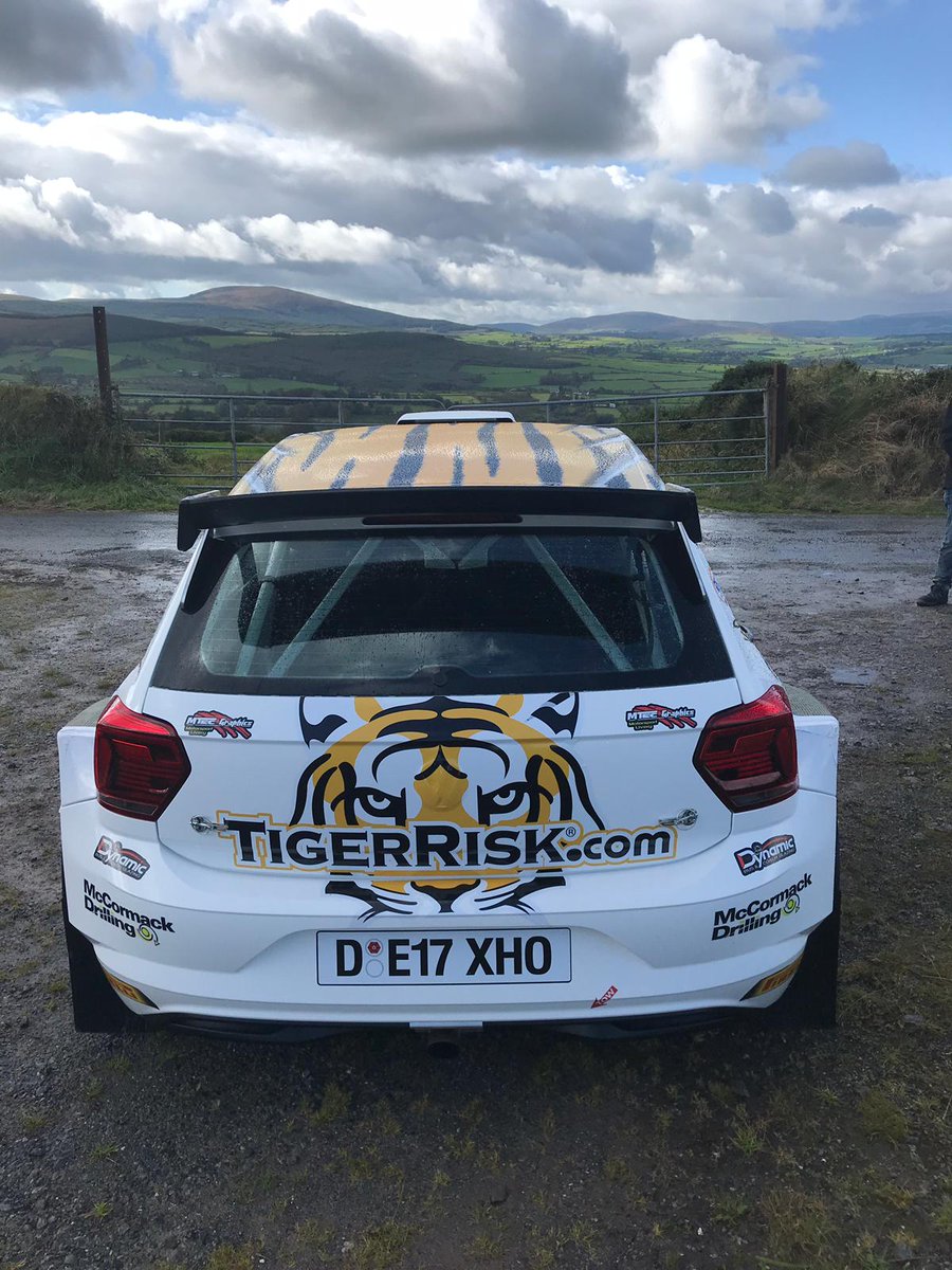 martymccormack's tweet photo. Well here she is in all her glory. 🐯
#WhiteTiger2 has landed! 

What do you think to this beast from Dom Buckley RSC...liveried by our very own @barneymitch at MTEC Graphics 👌

The boss approves 🙌..so that's all that matters 😎

#TigerRiskPartners #FollowTheTiger #TigerRisk https://t.co/1UUi1Eu8VG