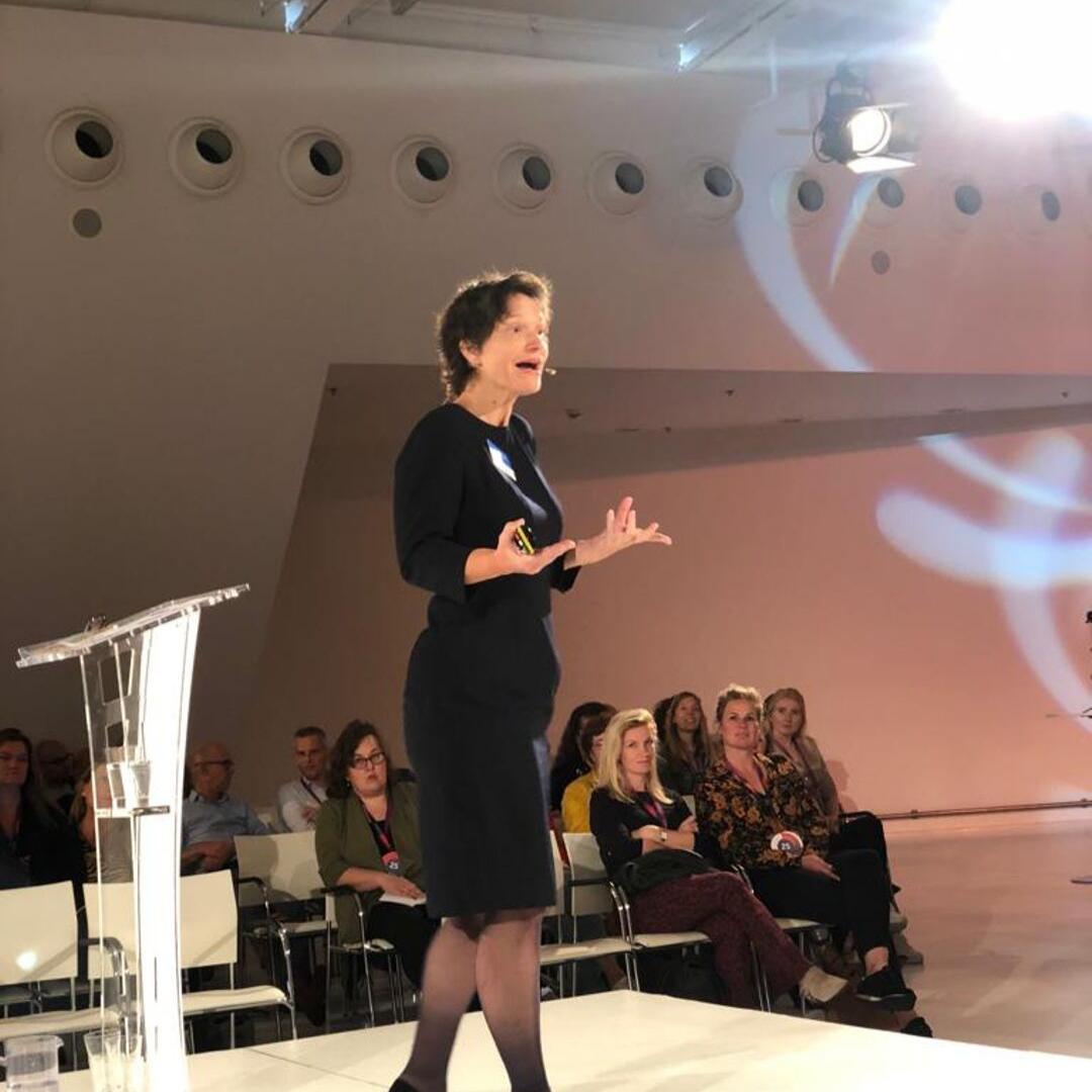 involve_nl's tweet photo. Gisteren vierden wij met ruim 200 aanwezigen ons jubileum. We kijken terug op een fantastische middag vol kennis en inspiratie. We willen alle bezoekers bedanken voor jullie komst, jullie grote aandeel en het bijzondere community-gevoel. Dat was een waar cadeautje! #Involve25 https://t.co/ERZSvfbz7f