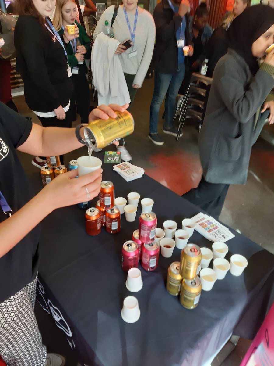 LSBUfood's tweet photo. Still booming and very busy, so many happy smiling faces #freshersfoodfayre2019 #eliorfoodie https://t.co/r79tfNOQ9Q