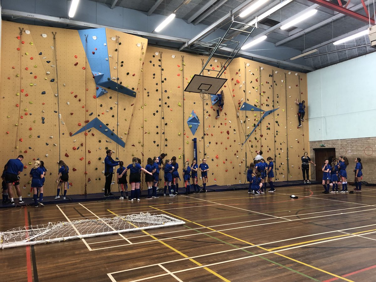 CarmelCollegePE tweet media