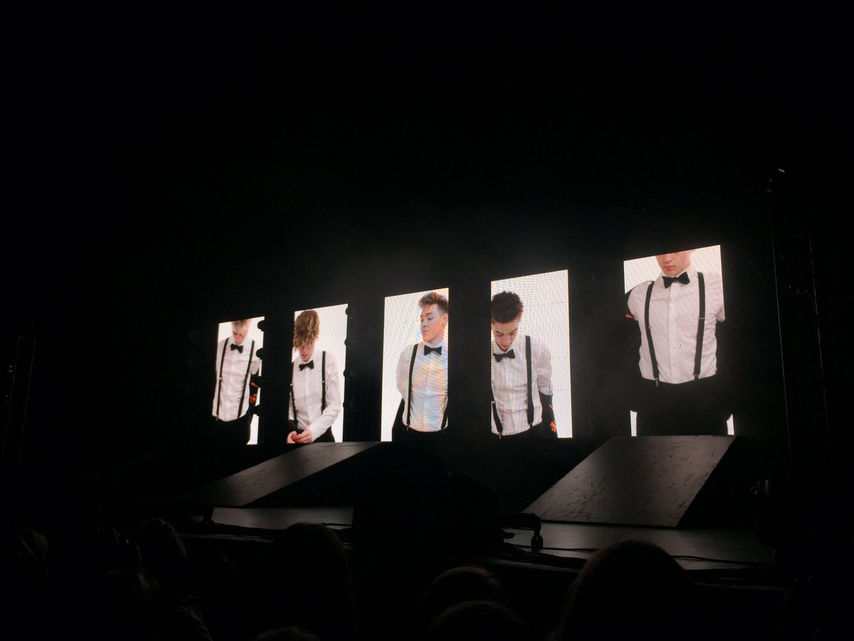 abby_mick21's tweet photo. three years of wdw and two years of invitation. what a time to be alive 🙌🏼 #InvitationTour #3YearsOfWhyDontWe #2YearsOfInvitation https://t.co/FmDeIY01fY