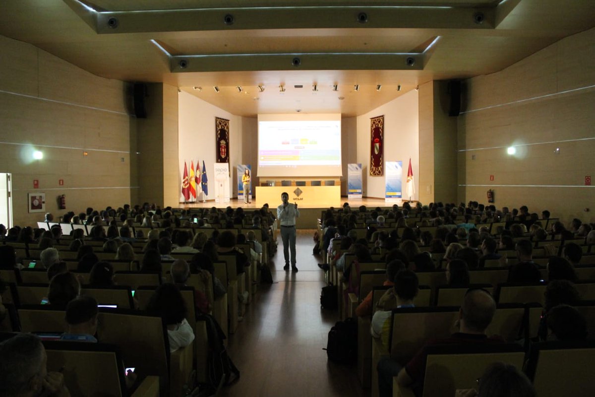 sepiegob's tweet photo. Jornadas KA229 - Socios
Miguel Ángel Milán, Coordinador del Área de Comunicación de @sepiegob explica la importancia de #comunicación, #difusión y #visibilidad de los proyectos #ErasmusPlus

@EUErasmusPlus @CienciaGob @educaciongob @gobjccm @educajccm @uclm_es https://t.co/YvCxBRRVc1