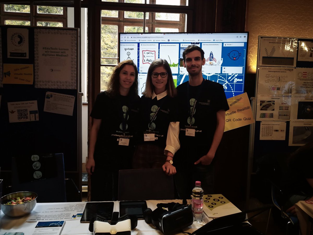 IsabellGru's tweet photo. Liebe Grüße vom NÖ #forschungfest! Heute machen wir mit den Kids GIFs mit MINT Fokus, ganz im Sinne unseres Projekts #ATSstem 🙌
#erasmusplus #edchatEU #EduAustria #wirerklärenes #edchatEU @donau_uni @imb_duk @steve_lae @BrachtlSonja https://t.co/0sq3kAkxcL