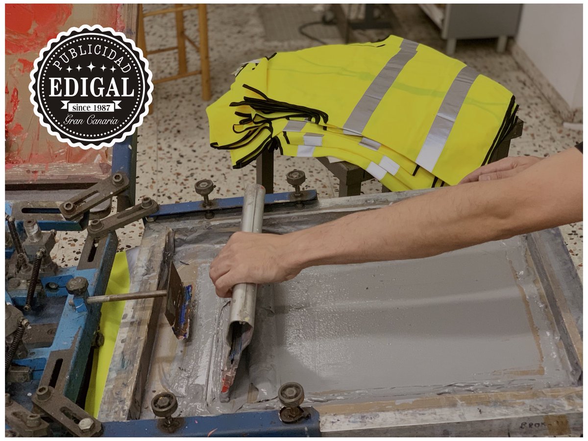 EdigalPublic's tweet photo. #Edigalsl, Tenemos truco y se llama trabajo. SOMOS PIONEROS EN REGALOS DE EMPRESAS. #edigalespionerosenregalosparaempresa #regalosempresa 
Nuestro correo para pedidos es: info@edigal.com
#Edigalexpertosenmarcaje #EdigalPublicidad
NO TE OLVIDES DE DARLE A ME GUSTA Y COMPARTIR https://t.co/8XnTK8CPAN