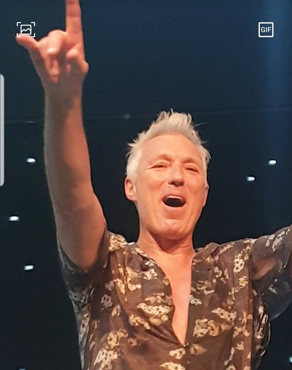 katsathome's tweet photo. Looking forward to seeing this legend @realmartinkemp at @TheHarlington in Fleet again tonight! Absolute top notch last time! ❤ https://t.co/0BLNM2D1qP