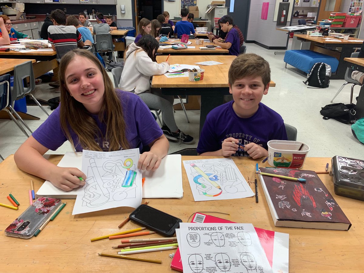 nvicchia1's tweet photo. Cooor pencil practice! ⁦@RRMSRoyalKnight⁩ https://t.co/fzb75e317R