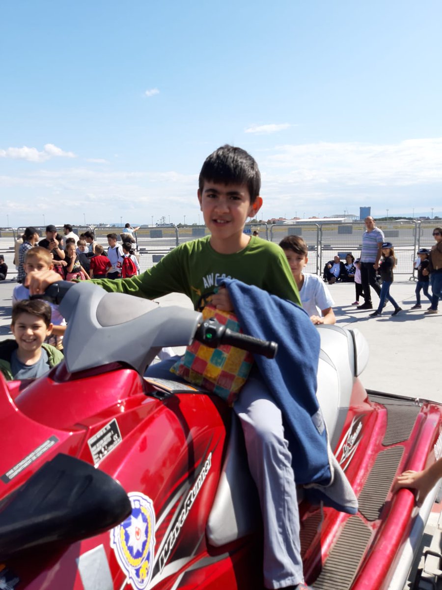 Samandira_GGM's tweet photo. Öğrencilerimizle TeknoFest coşkusunu birlikte yaşadık.. Gezdik.. Eğlendik.. Öğrendik.. 😉😊 https://t.co/AmFcUbhBye