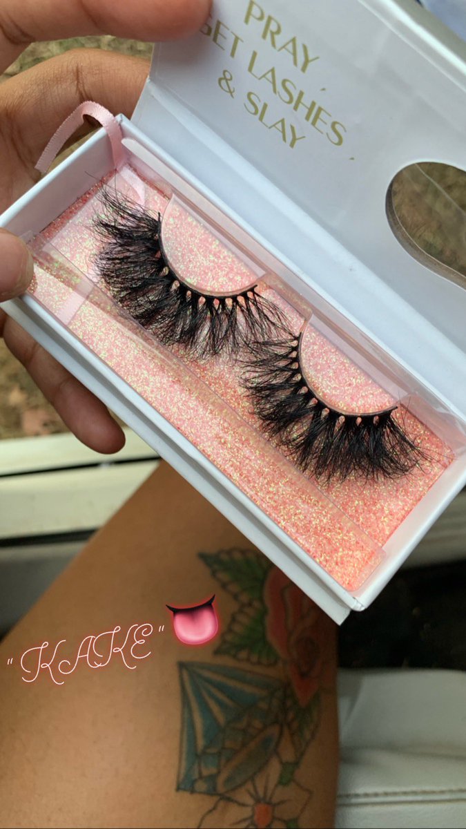 deswesx's tweet photo. Baby it’s Friday &amp; we have a fresh restock 🗣🛍

LASHES $10 
LASHES $10 
LASHES $10 
LASHES $10 

Use Free shipping online : Lashedup 

https://t.co/OxV7HT0tqz 

25MM Lash styles : KAYKAY 🔌, KASH💸 , KAKE👅

#lashedup #lash #lashes #minkstrips #striplashes #lashgoals #25mmlashes https://t.co/0e5O0ywQZr
