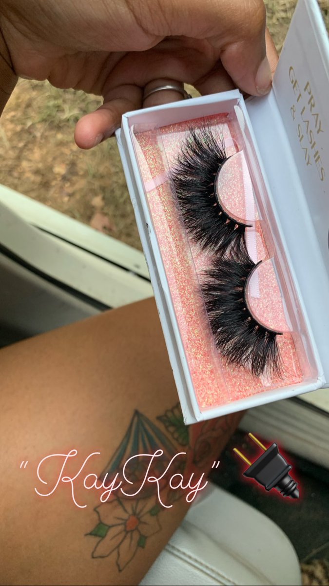 deswesx's tweet photo. Baby it’s Friday &amp; we have a fresh restock 🗣🛍

LASHES $10 
LASHES $10 
LASHES $10 
LASHES $10 

Use Free shipping online : Lashedup 

https://t.co/OxV7HT0tqz 

25MM Lash styles : KAYKAY 🔌, KASH💸 , KAKE👅

#lashedup #lash #lashes #minkstrips #striplashes #lashgoals #25mmlashes https://t.co/0e5O0ywQZr