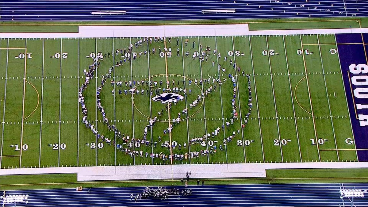 ABC7Chicago's tweet photo. Friday Flyover: Plainfield South High School: https://t.co/XNTfQbPSRw https://t.co/rKfXxfBpZg