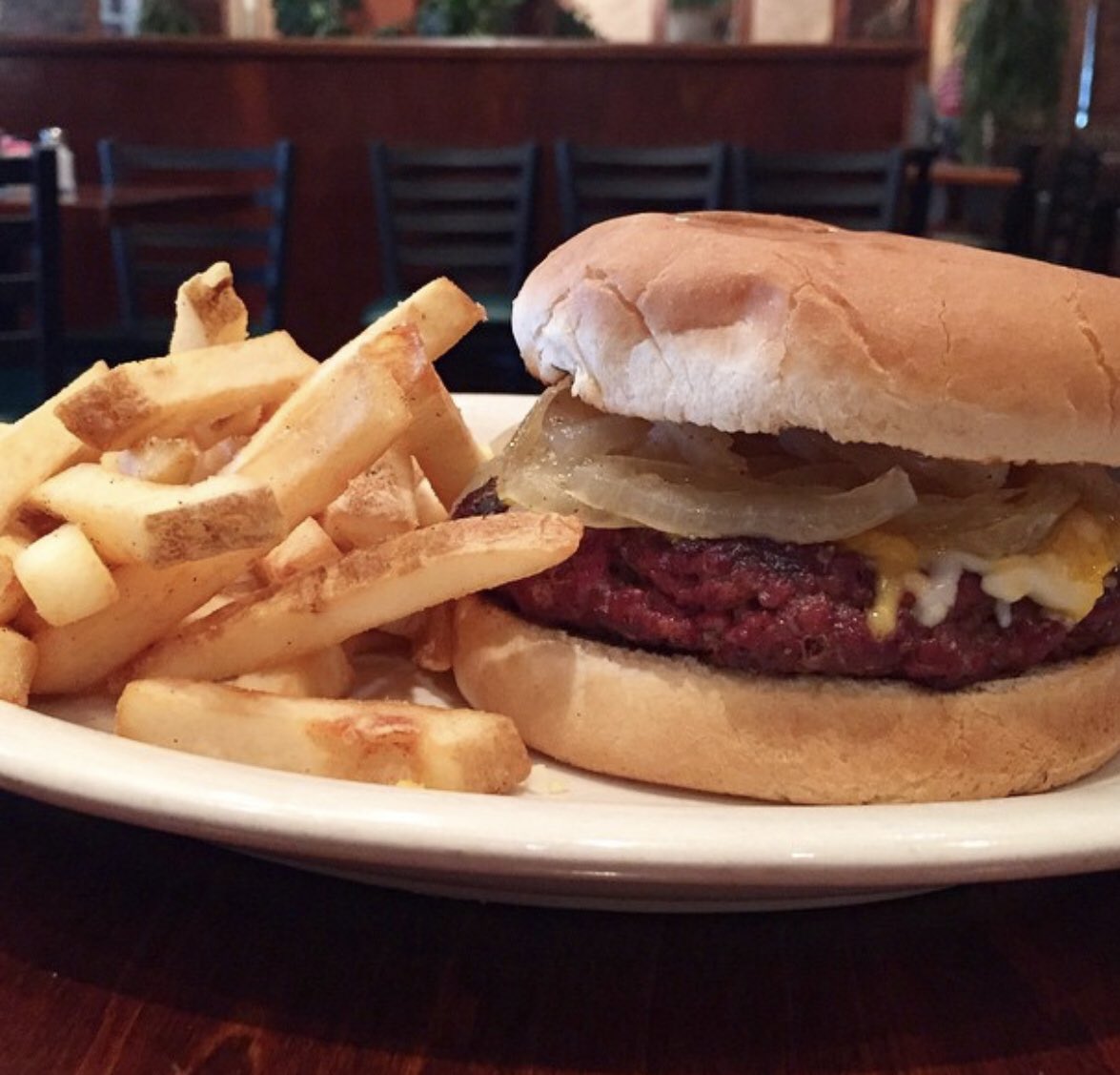 LRButcherShop's tweet image. Today is the last Steak Burger Friday of 2019. 

Doors open at 11 am - until we run out. We hope to see you there! 
#tgif