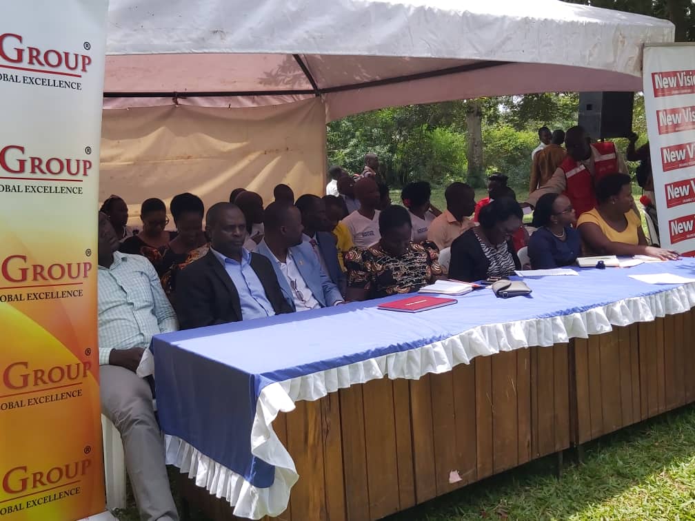 VisionGroup's tweet photo. As partners, We are in Mayuge district for the @UgandaRedCross #KeepAGirlinSchool campaign 1st distribution of Free sanitary pads
Mayuge is one of the most vulnerable districts with a high number of school drop outs due to inadequate or non-existent MHM systems in schools
#VGCSR https://t.co/zQQX7nIAyy