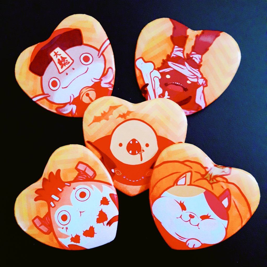 kiwiaste's tweet photo. 🔥 post-pomex flash sale 🔥
open till sunday, pls help me lose some weight before i go back home _(:'3_   |)_

🐣 mostly ffxv, ffxiv and kh items! 🐣
all info in the form right here > https://t.co/PYLQVwRr62 https://t.co/AJyEwhg06g