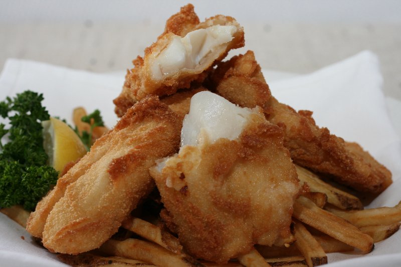 CP_Chicago's tweet photo. Remember, every Friday in September at Catch 35 is a Fish Fry Friday! $20 for all you can eat of Crispy Georges Bank Haddock. 🐟 Deeee-lish!
#catch35 #fishfry #do312 #chieats #seafood
📸 @CatchThirtyFive https://t.co/LwlliUIPUd