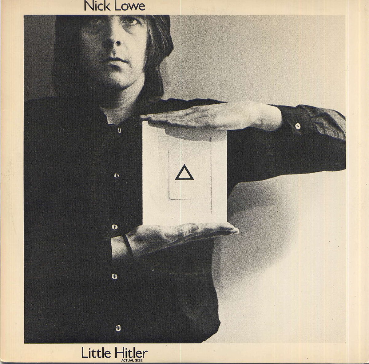 Rockyourecords's tweet photo. Check out NICK LOWE - Little Hitler - 7'' (45 tours) - UK -  https://t.co/Z5vAgMT8VR via @Rockyourecords https://t.co/NgUerH93Z4