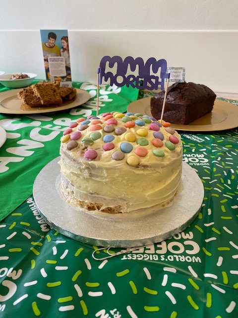 ThreeShiresHosp's tweet photo. Our amazing talented bakers have been busy getting ready for our #MacmillanCoffeeMorning with lots of delicious treats on offer.

Don't have any spare change? it's so easy to donate through Macmillan's handy QR code.

Did you know 340 people are diagnosed everyday with cancer! https://t.co/FHSDu3VG6m