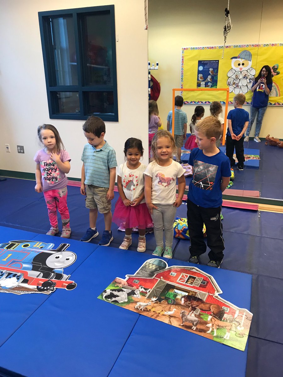 A little puzzletime ⁦<a href="/NatickPreschool/">Natick Preschool</a>⁩  Happy Friday everyone