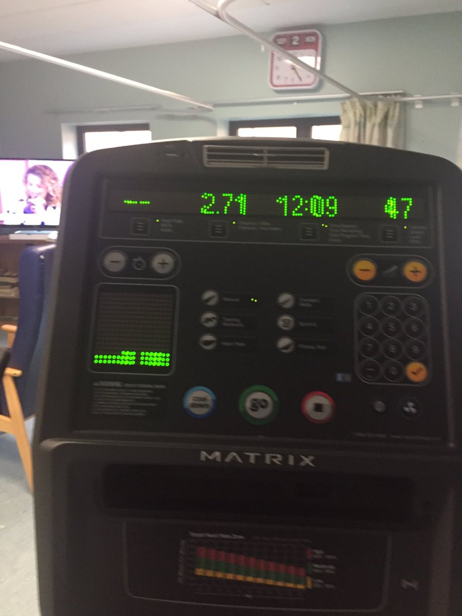 joclarke_74's tweet photo. When you have to do extra miles to burn off the cake! #macmillancoffeemorning @VascularNhs @CirculationFDN @WardA1MFT @TheGymGroup https://t.co/U93klE848y