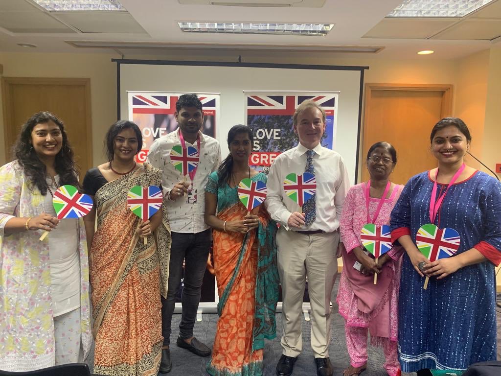 Enjoyed a vibrant  and fun reception this afternoon which <a href="/UKinBengaluru/">UK in Bengaluru 🇬🇧 🇮🇳</a> co-hosted with <a href="/inBritish/">British Council in India</a> Council Bengaluru to mark the 1st anniversary of the Section 377 judgement.
#LoveIsGREAT