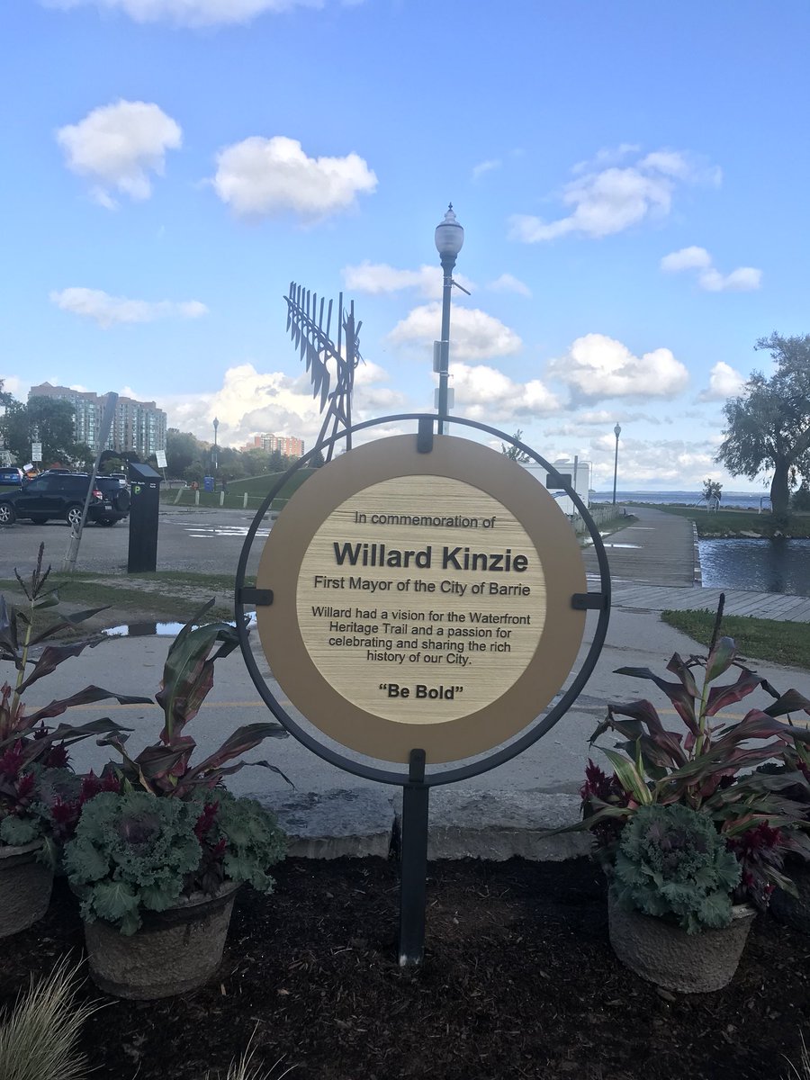 Andrea Bourrie tweet media