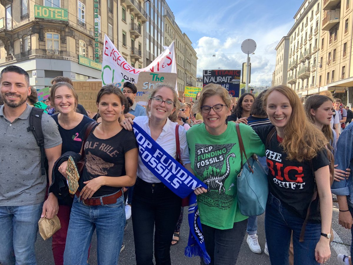 #stopfundingfossils with ⁦<a href="/IISD_news/">IISD</a>⁩ Geneva #FridaysfortheFuture for a better safer future for us all #ClimateStrike