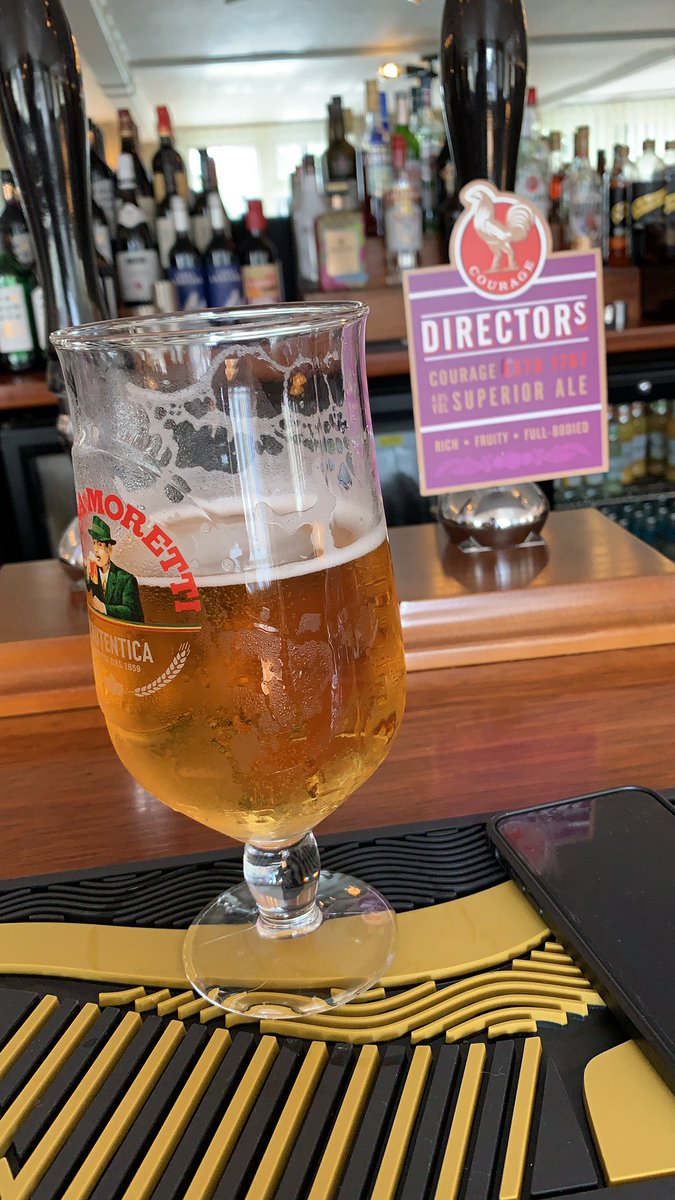 DansPlot's tweet image. When the weather is like this... nothing else to do but head to the pub is there 🤷🏻‍♂️ #kentlife