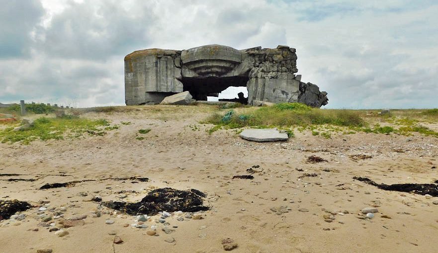 HMS Erebus also served in the Med and was at the Invasion of Sicily where she received damage.Her most important role however was at the Invasion of Normandy, D Day, firing at batteries in Barfleur(very beautiful btw) and La Pernelle where one of her 15" guns exploded./12