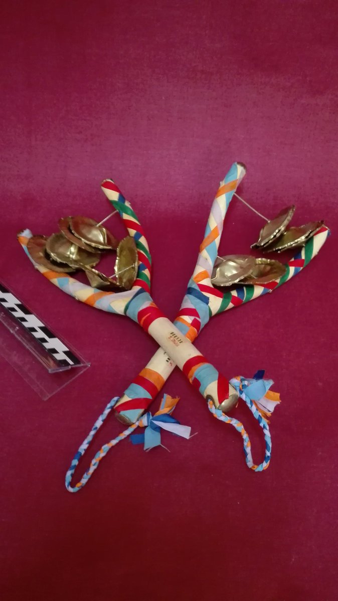 PepeMolt's tweet photo. #Sonajas.

#Idiófono sacudido o agitado. #España.

#Shaken #idiófono. #Spain.

Constructor/Maker: #PepeMoltó.

#Instrumentodemúsica
#Musicalinstrument
#Patrimonio
#Heritage
#Patrimoine https://t.co/2OE0RKVDwQ