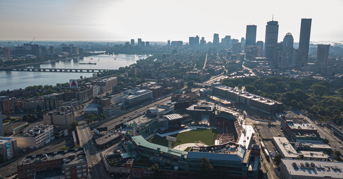#LifeScience is the number one development trend to watch in 2020 according to @CurbedBoston - with @Arsenal_Yards being one of the top projects to watch >>
cushwk.co/2mjB37N #CRE #BostonDevelopment @BoylstonProp