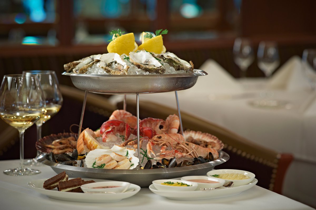 Welcome to Automn! We are happy to release our Seasonal Menu at Jack's Brasserie. Don't miss our popular seafood platter: bit.ly/2aQrgk3