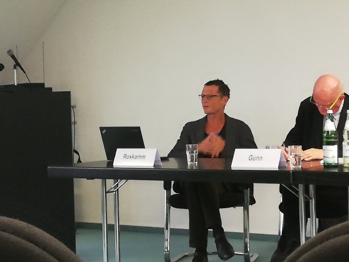 IRSErkner's tweet photo. Nikolai Roskamm of @FH_Erfurt welcomes the critical perspective of the conference and, while at it, gives us a new name: "Erkner Institut". Definitely has a ring. #Viscom2019 https://t.co/78mDolNCJ2