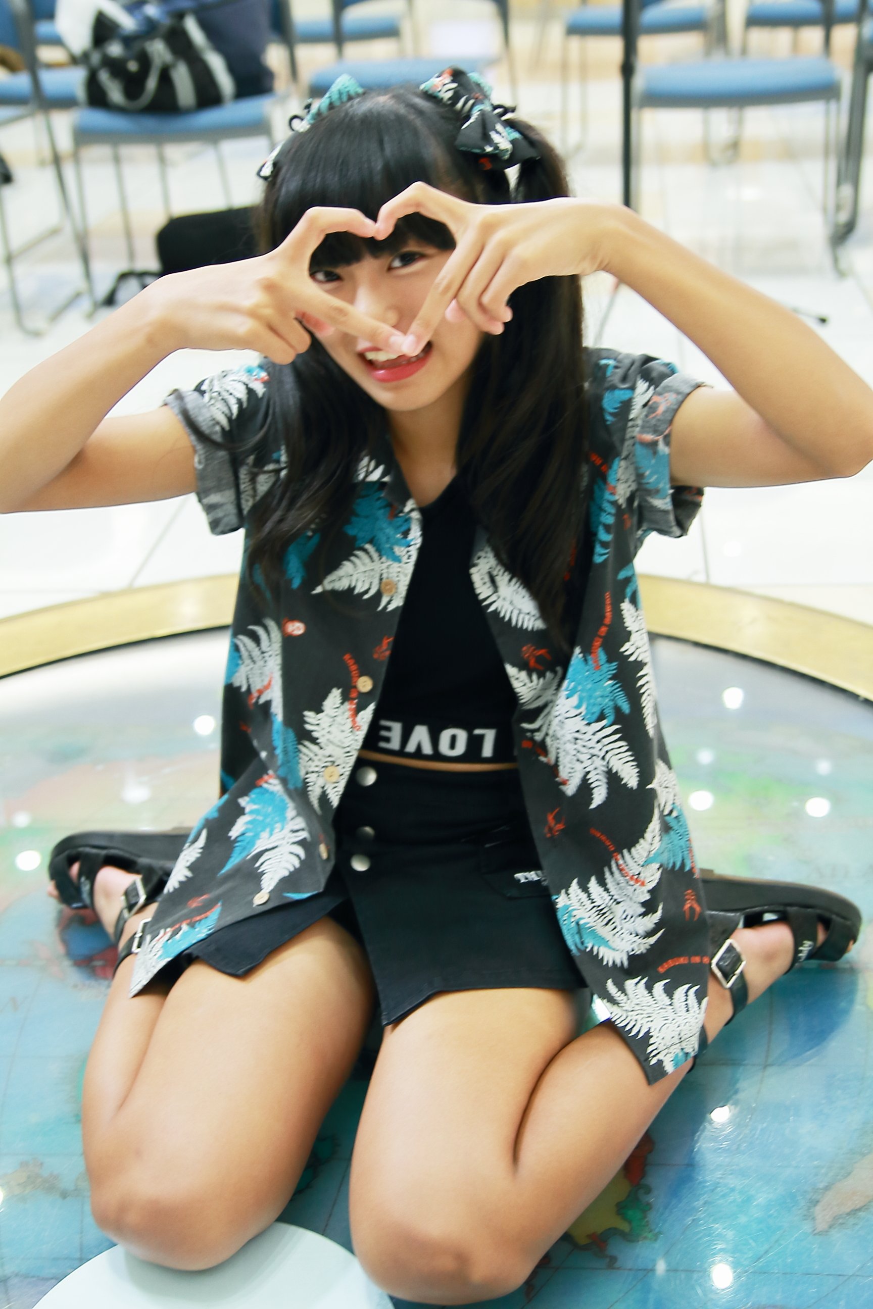 JS イオン  / X