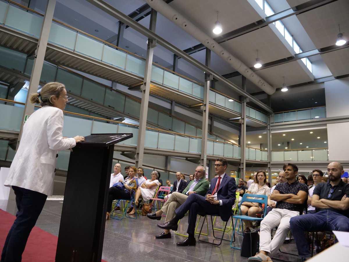 PcientificoUMH's tweet photo. 📸 Entrega de premios de los distintos programas de emprendimiento que llevamos a cabo en el #ParqueCientífico de la @UniversidadMH: 8ª #MaratónUMH, 7º medio #SprintUMH y #UMHSpace.

Más información y fotografías del evento 📲: https://t.co/uzsv21Up5Q

#Emprendimiento #PCUMH https://t.co/ZJGeKaYbzm