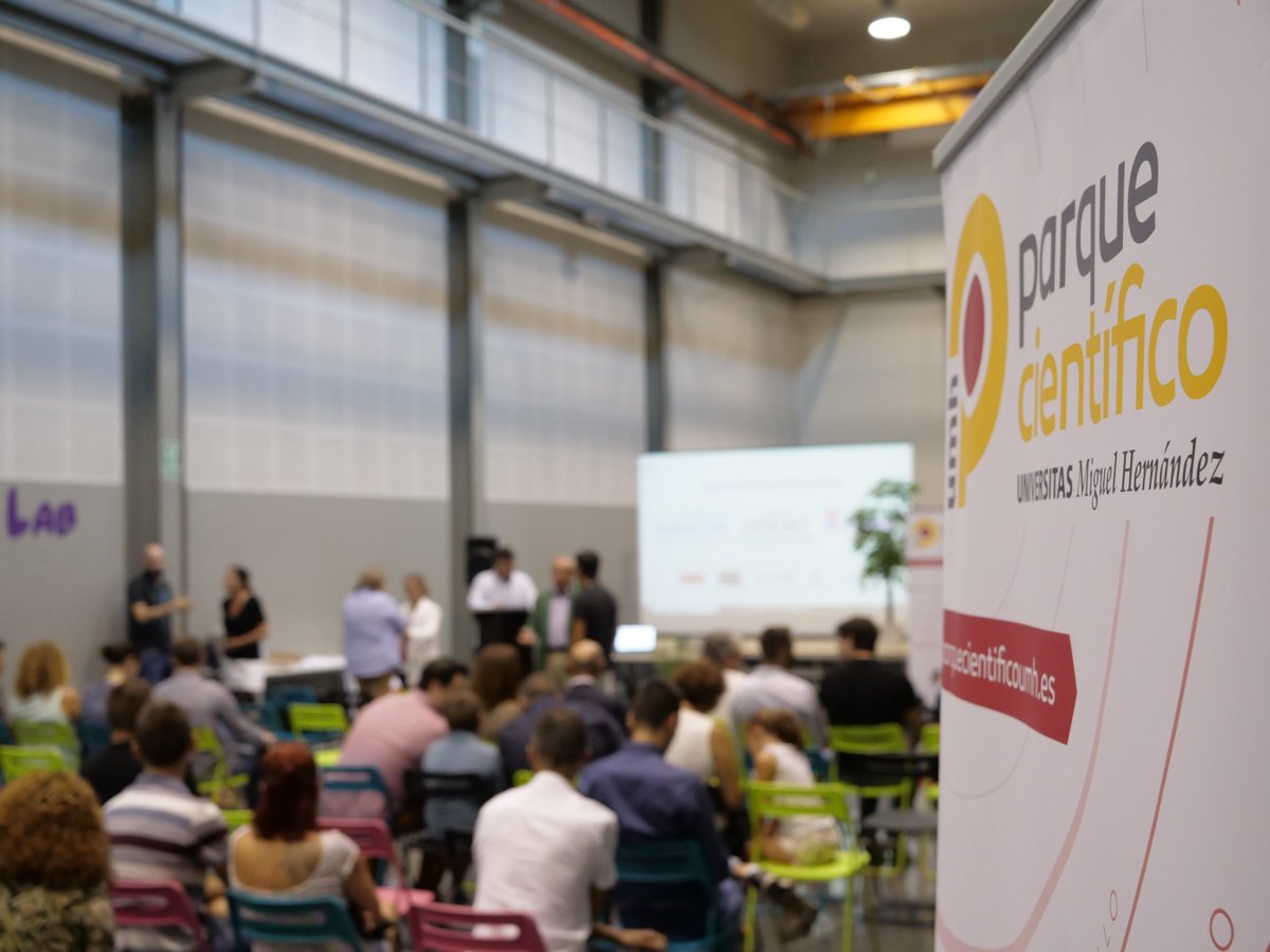 PcientificoUMH's tweet photo. 📸 Entrega de premios de los distintos programas de emprendimiento que llevamos a cabo en el #ParqueCientífico de la @UniversidadMH: 8ª #MaratónUMH, 7º medio #SprintUMH y #UMHSpace.

Más información y fotografías del evento 📲: https://t.co/uzsv21Up5Q

#Emprendimiento #PCUMH https://t.co/ZJGeKaYbzm