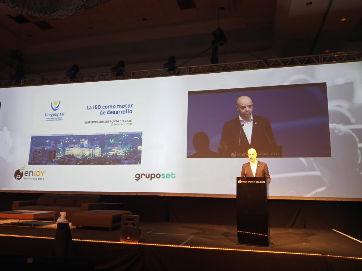 UruguayXXI's tweet photo. En la apertura de #InspiringSummit2019 en 
@EnjoyPde, @CultoCarambulaS realizó una presentación sobre la Inversión Extranjera Directa como motor del desarrollo y resaltó las razones que hacen de Uruguay el mejor lugar para invertir. https://t.co/QkKo5RyVD7