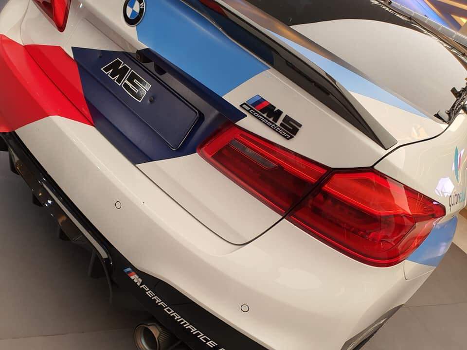 Tayotmore44's tweet photo. รถยนต์ก็แจ่ม
#ThaiGP #MotoGP #bmw #M5 #M6 #M8 https://t.co/LDM5CTbmWs