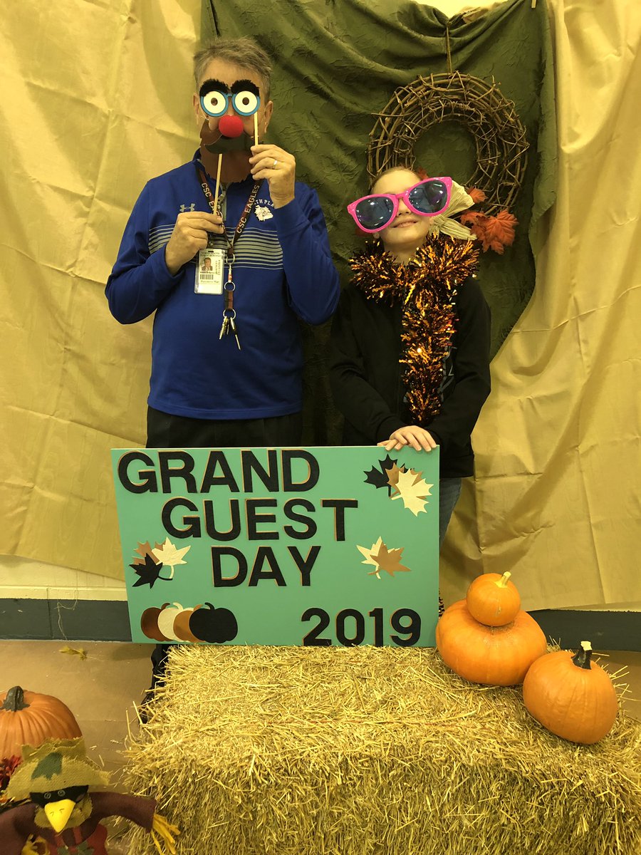 stuart_0129's tweet photo. Thank You @Lakemaloney for Grand Guest day! The cinnamon rolls were great. Thank you Addyson. https://t.co/UEvGvFSiH0
