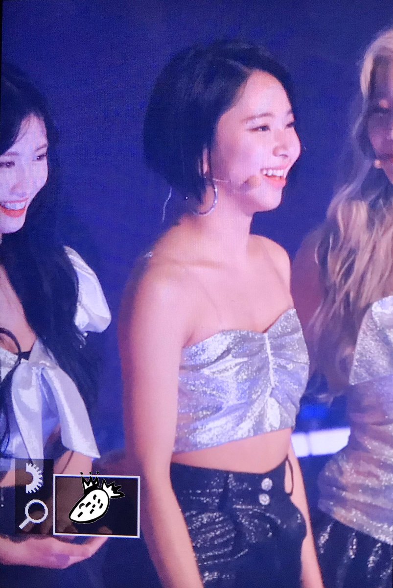 SPrincess99423's tweet photo. 190927 MBN 콘서트 PREVIEW 
#트와이스 #TWICE #채영 #Chaeyoung https://t.co/Z6mLrBCaJ3