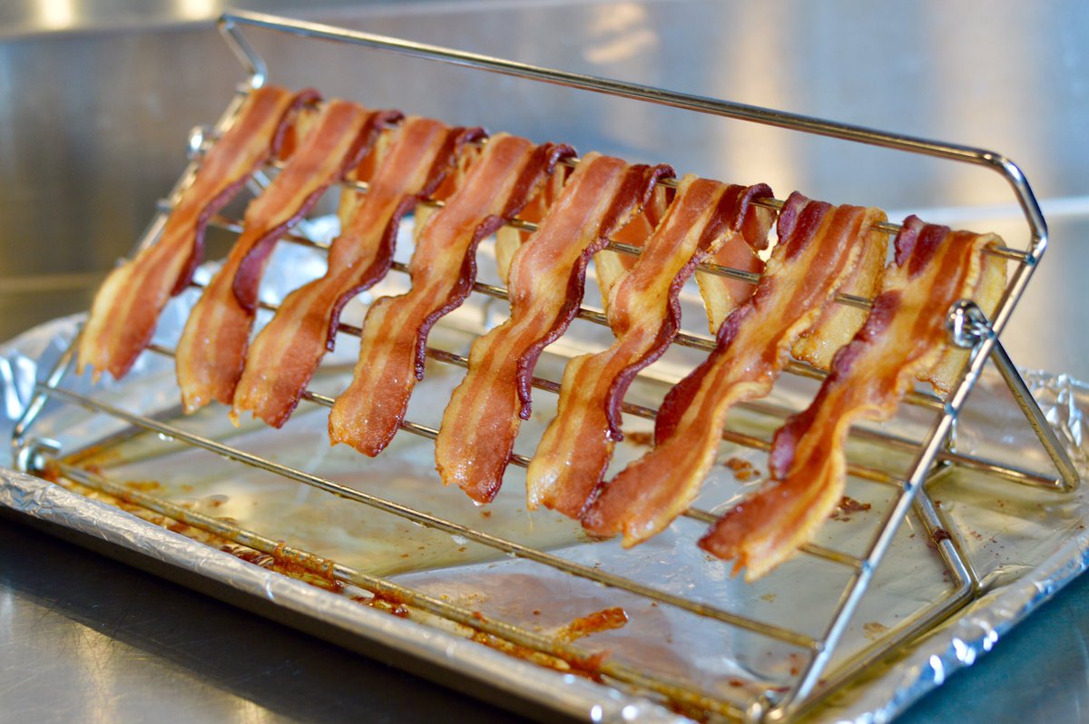 OvenBacon's tweet photo. Crispy Delicious Bacon in minutes with BaKrispยฎ Bacon Oven Racks!
In the Oven, or on the Grill! No flipping or turning and no stovetop mess!
๐บ๐ธManufactured in the USA!๐บ๐ธ
๐Shop Online Now!๐
๐https://t.co/RK8xCedCyP๐#bacon #breakfast #foodies #keto #eat #easyathome #feedfeed https://t.co/yegZ9dIlFt