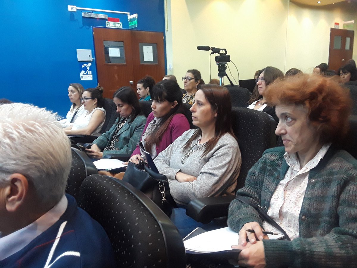 FLACSOArgentina's tweet photo. #AHORA "Educación a Distancia como Política Pública", con @flormezzadra de @infod_arg, @LuliFeced de Escuela de Maestros, @weberweb de @unahurlingham @flacsoargentina, Abigail Bravo Paredes de la Dirección Desconcentrada de Cultura de Cusco y Agustina Gradin @flacsoargentina. https://t.co/8BRSNQEt6R