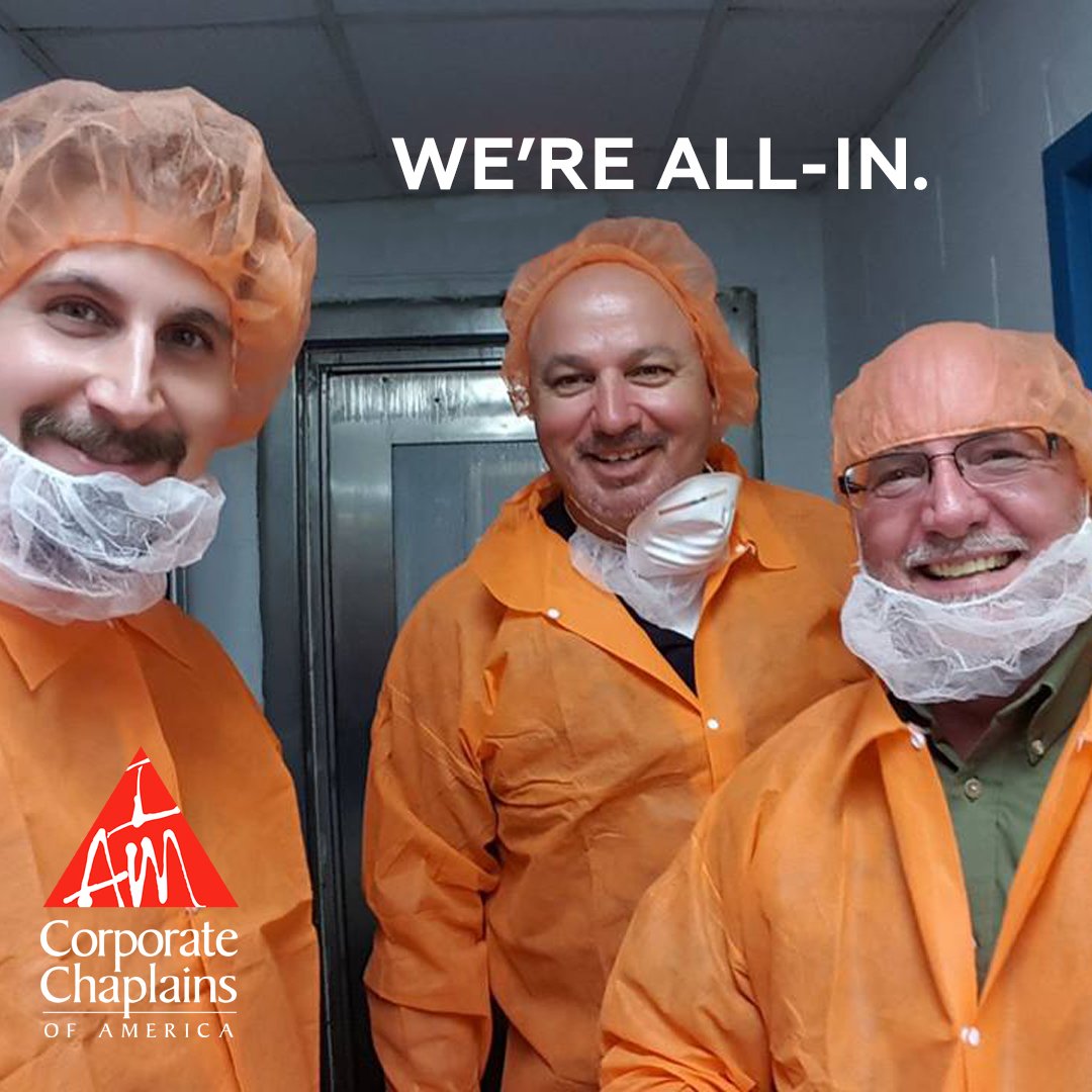 CorpChapAmerica's tweet photo. We wear many hats - sometimes even bouffants.

#allin #allthetime #CorporateChaplainsofAmerica #CCA https://t.co/EOsodBXZGL