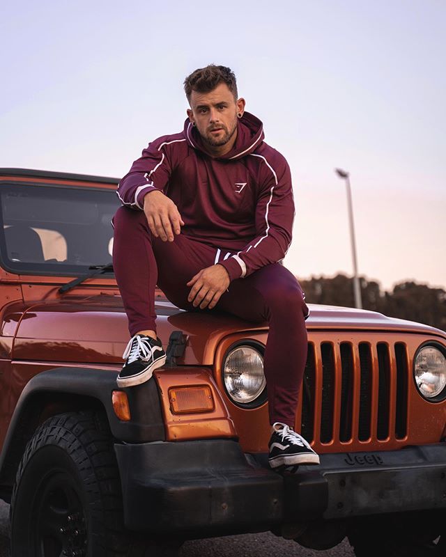 We're always in a fit and healthy mood, so our #FollowFriday goes to <a href="/nathan/">Nathan</a> for always giving us the best content when it comes to staying active! 🏋️‍♂️ #FollowFriday