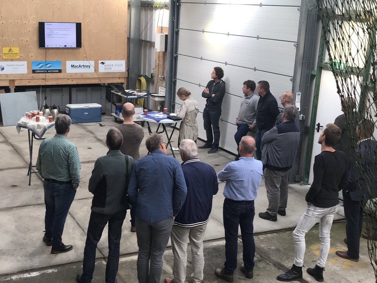 Tijdens het #visserijcafé discussiëren wetenschap, vissers en nettenmakers over overleving en selectiviteit. Is de #viskorf of #kiwikuil een oplossing om te voldoen aan de #aanlandplicht?