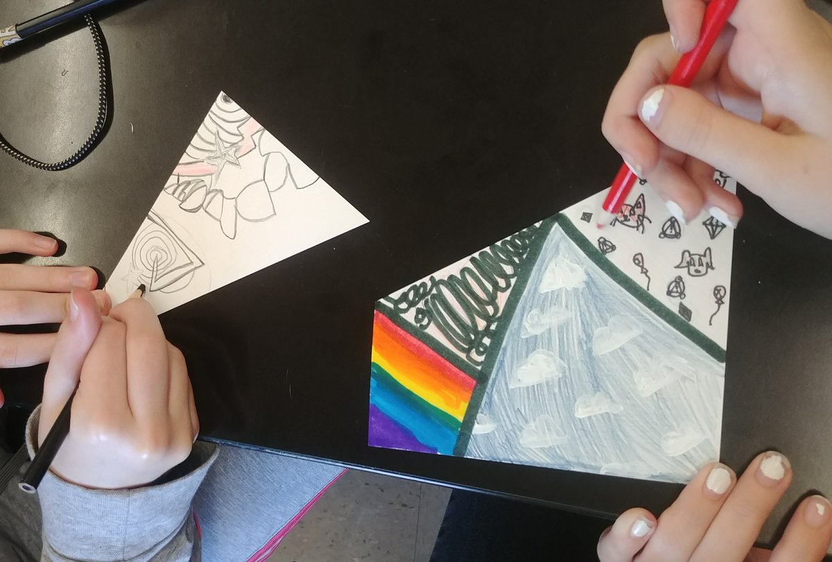 MWArtDept's tweet photo. Merton Willians Art Club! Small pieces of uniqueness that will be clmbined into a collaborative work! #thearts #lotsofstuff https://t.co/h0FjOisT2C