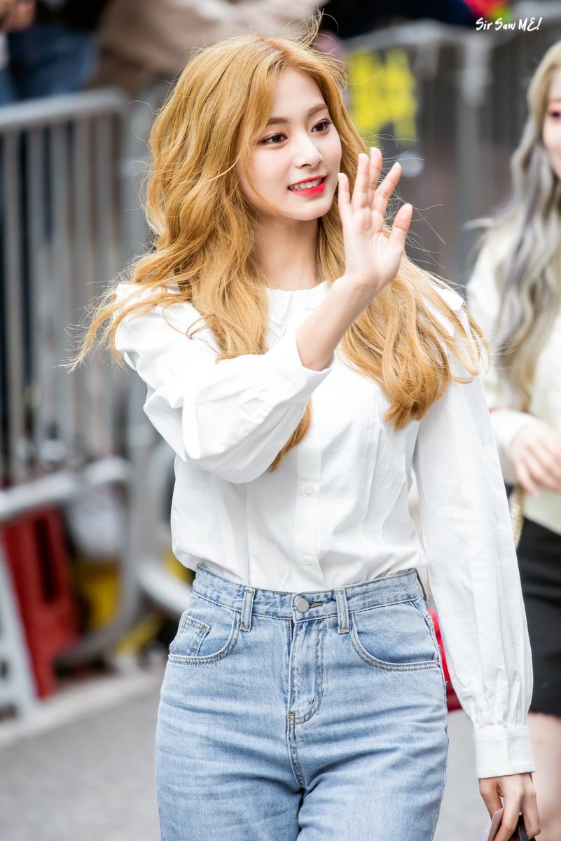 민서 בטוויטר 個人的にツウィの今の髪型と髪色が1番好き最高に似合ってるでしょ美しい