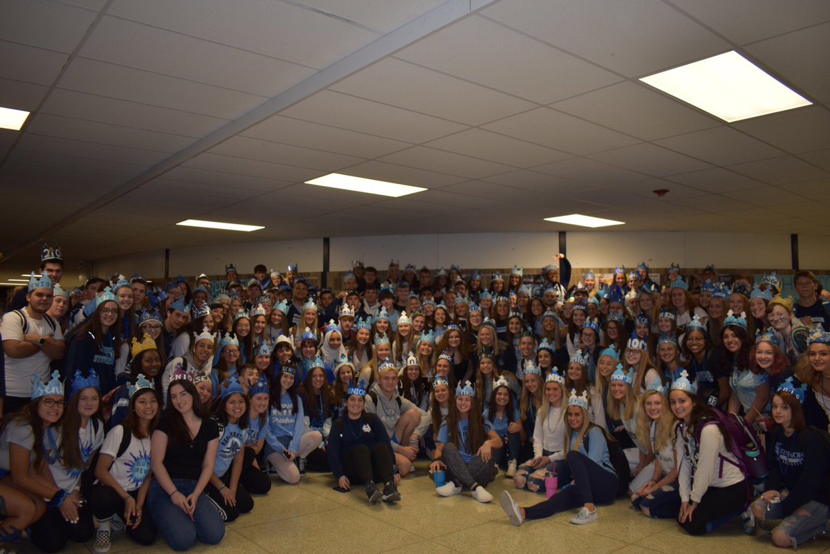 2020stevenson's tweet photo. SHS Class of 2020👑💙 https://t.co/XRIhKqg7QJ