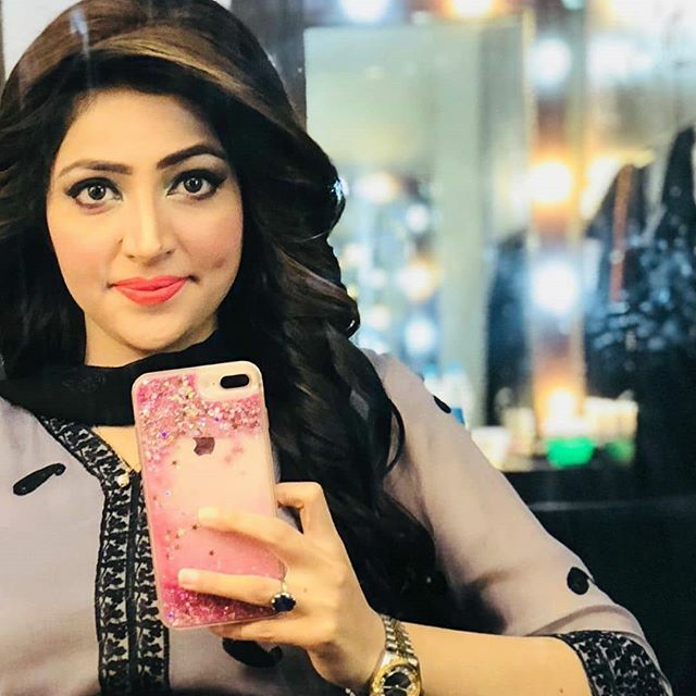 From_Newz's tweet photo. Sherbano Awan Selfie Time looking Charming 💙 @sheherbano_awan Follow us @from_newz #repost #photooftheday #looking #love #life #style #stylish #fashion #lifestyle #makeup #hairstyle #girl #instagood #instagram #fromnewz #celebrity #hair #likes #likeforlikeback #like4likes #l… https://t.co/Adb7hZjQAM