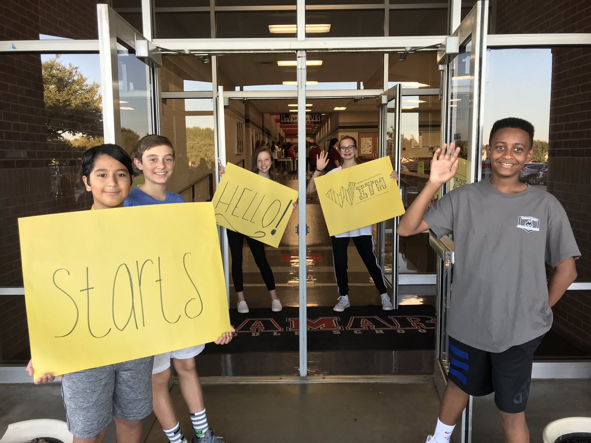 hearnh08's tweet photo. Lamar AVID saying Hello to students and staff as they walk into school! #StartWithHello encourages students to be more inclusive to promote a positive school community. @LamarMS @LISDcounselors1 https://t.co/ulWm3ZI7Ej