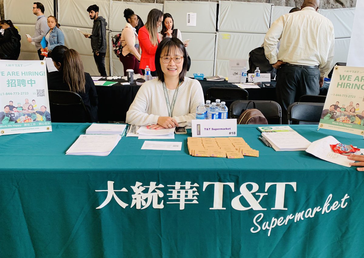 CentennialSolv's tweet photo. We loved meeting our Solv. partners @SunLifeCA @SDRomeo and T&T Supermarket at the @HireCentennial Part-time and Seasonal Job Fair today π! Be sure to follow us for news and alerts on upcoming job fairs π©π½βπΌπ¨π»βπ»π€ #CCJobFair https://t.co/djkoMgkHf1