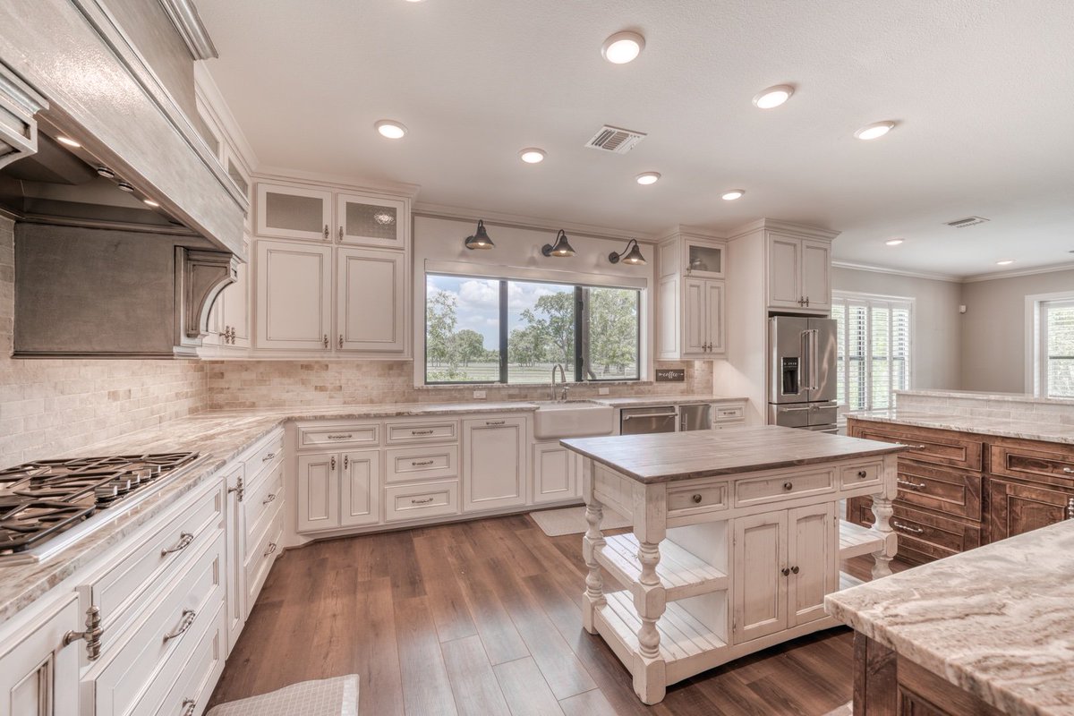 CandPTexas's tweet photo. Don't miss the opportunity to make this magnificently planned, developed, and crafted piece of Texas Heaven yours. 115± Acres in Waller county, Custom built home, and pool. Place your bids October 11. For more information: Call 888.300.0005 or Visit https://t.co/r6x0LeGUf2. https://t.co/8JdZ1jyiBH
